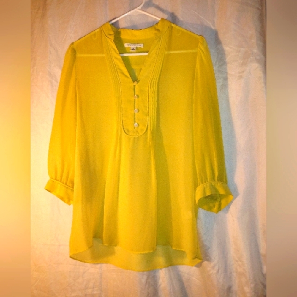 Banana Republic sheer bright yellow button down cinched sleeves blouse S